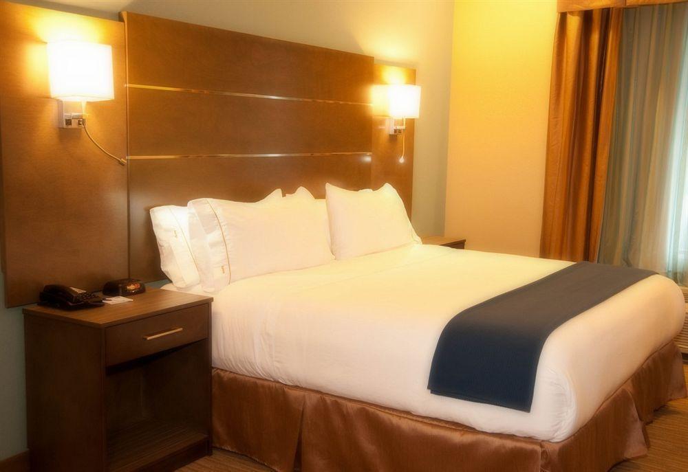 Holiday Inn Express And Suites Schulenburg By Ihg Exteriér fotografie